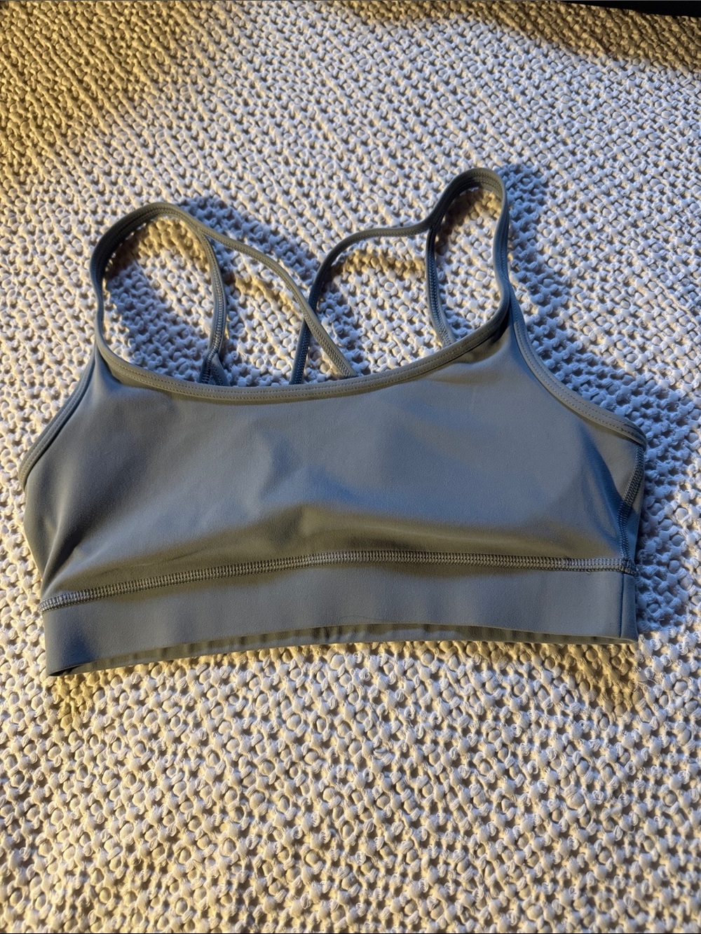 Vuori sports bra